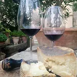 Masseria Caretti Grande Bed & Breakfast 4*