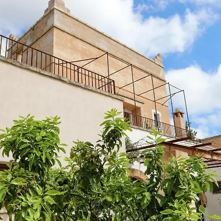Masseria Caretti Grande Bed & Breakfast