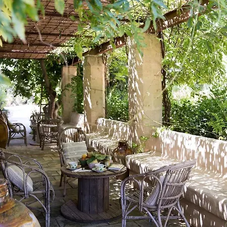 Masseria Caretti Grande Bed and Breakfast Λέτσε