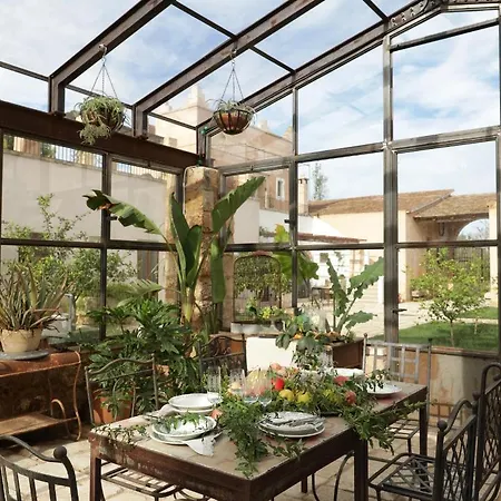 Masseria Caretti Grande Bed and Breakfast