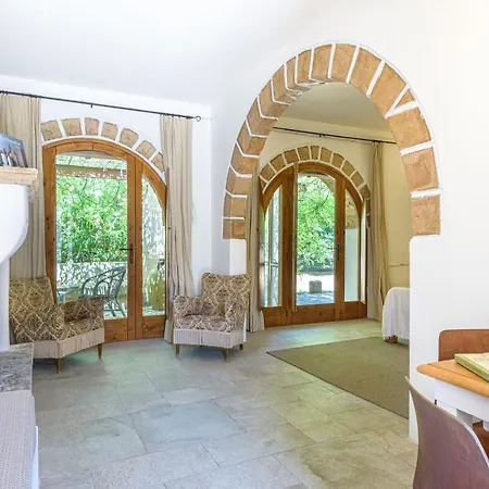 Masseria Caretti Grande Bed and Breakfast