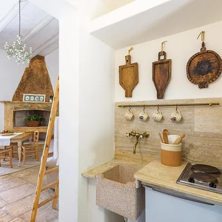 Masseria Caretti Grande Bed and Breakfast 4*