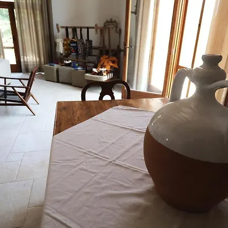 Masseria Caretti Grande Bed and Breakfast