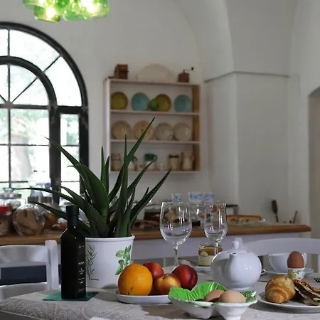 Masseria Caretti Grande Bed and Breakfast 4*