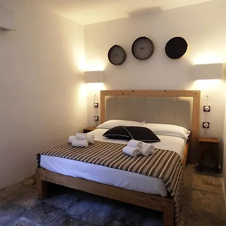 Masseria Caretti Grande Bed and Breakfast