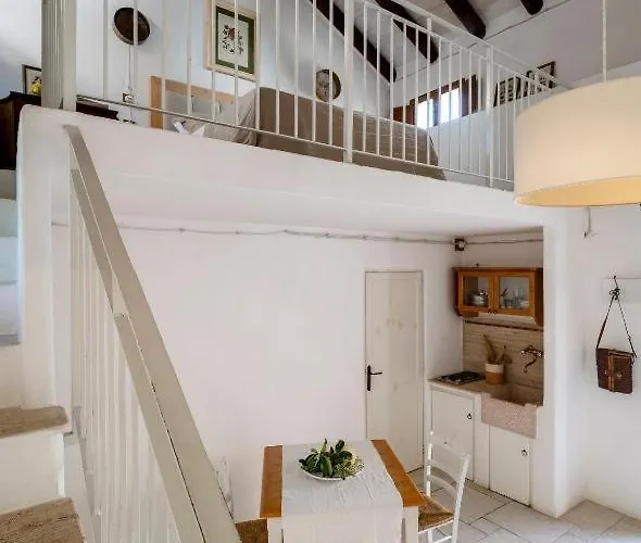 Masseria Caretti Grande Bed & Breakfast 4*